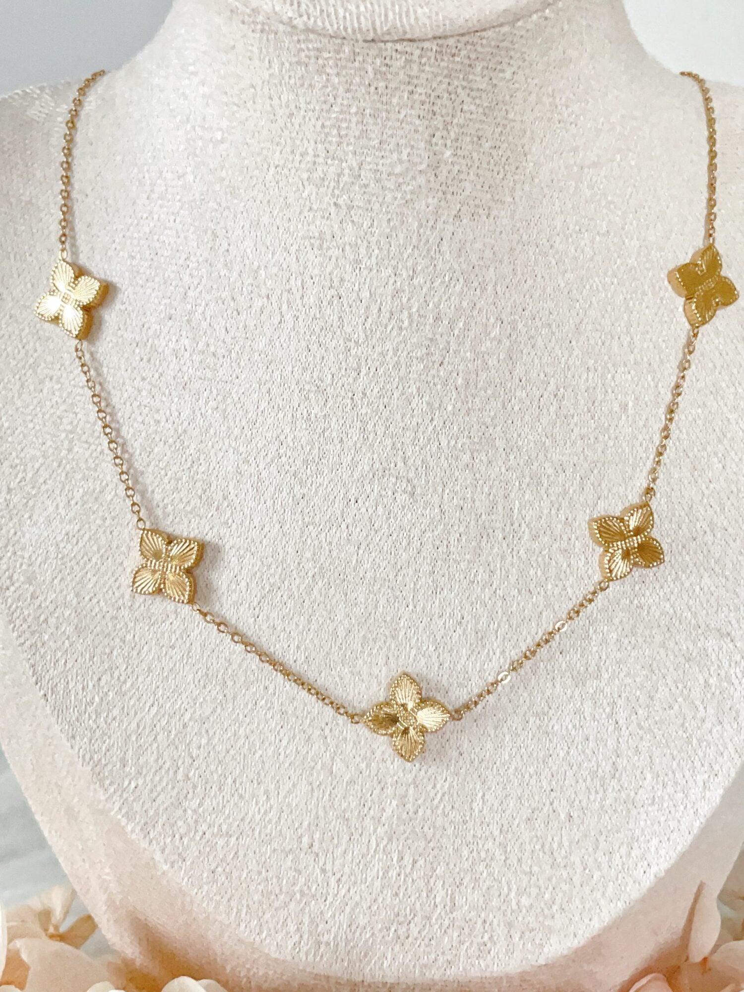 Waterproof Gold Clover Necklace | 18k Gold Filled – Lea image 1