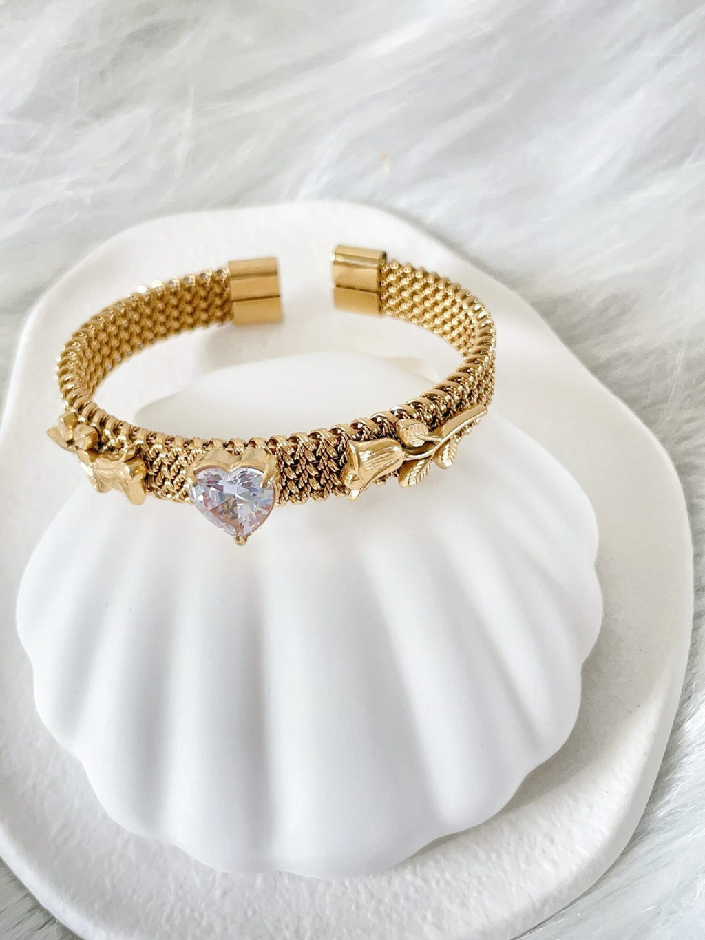 Waterproof Gold Chain Bangle | 18k Gold Filled – Nami image 2