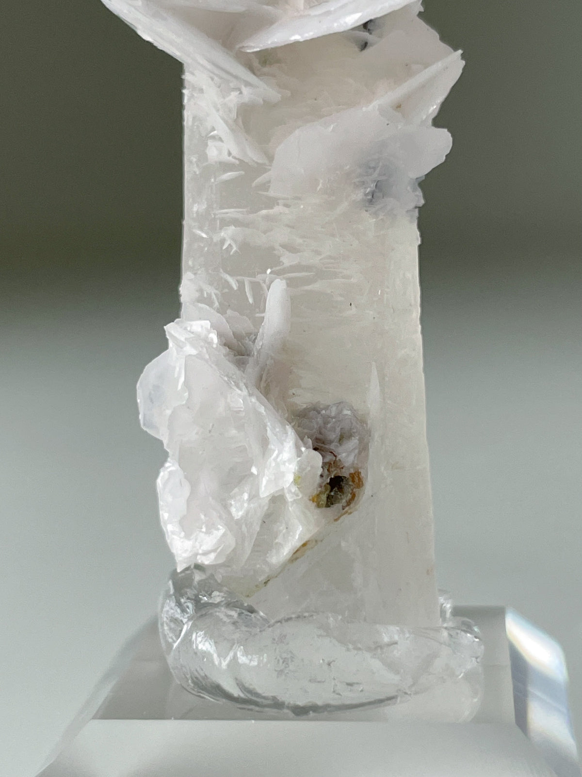 Flower Calcite on Quartz - Inner Mongolia, China