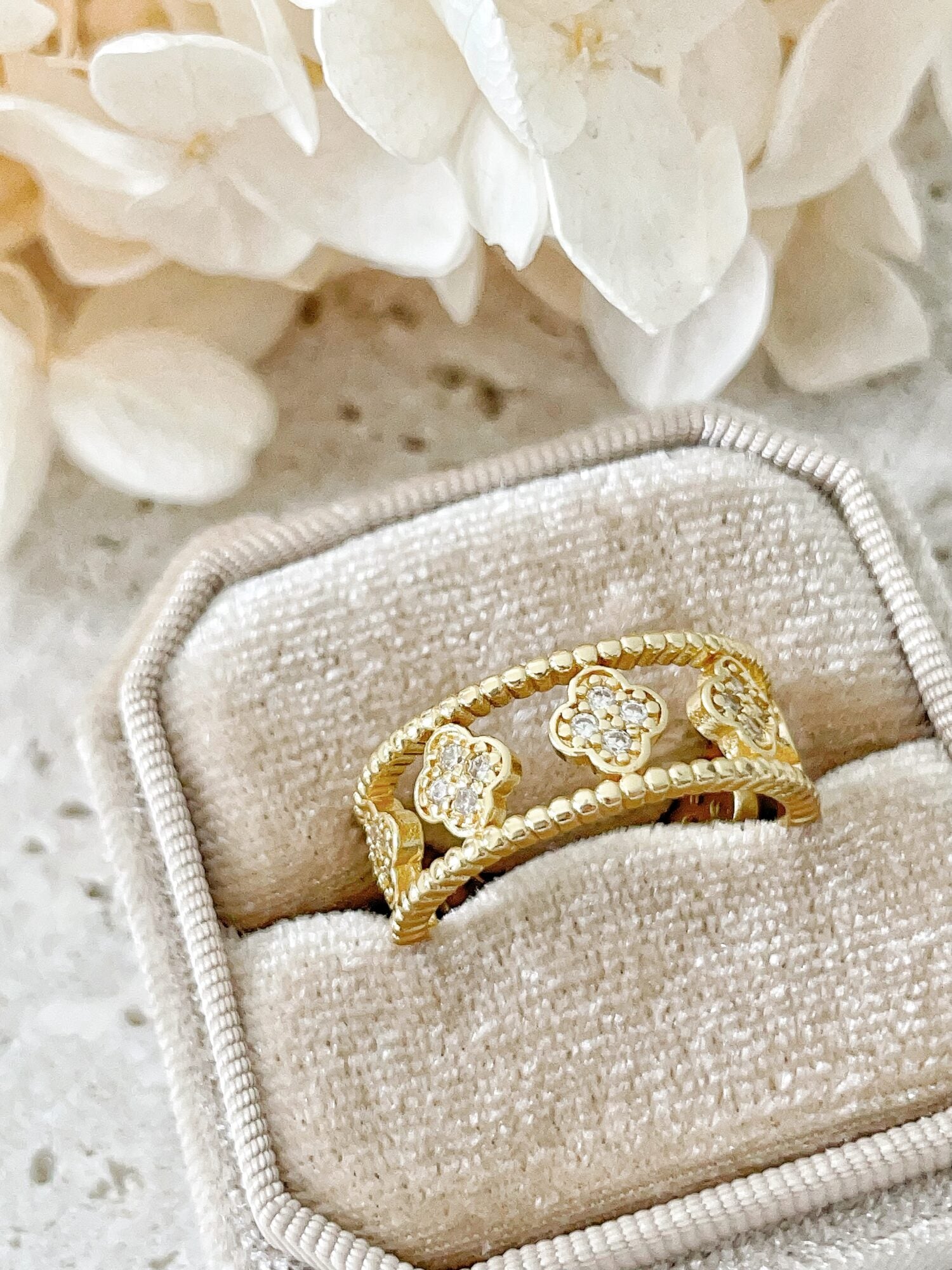 Waterproof Gold Clover Ring | 18k Gold Filled – Cara image 0