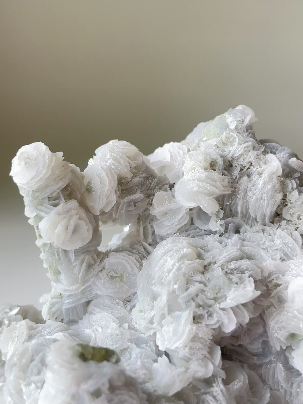 Petal Calcite and Specular Hematite on Chlorite-included Quartz - Inner Mongolia, China
