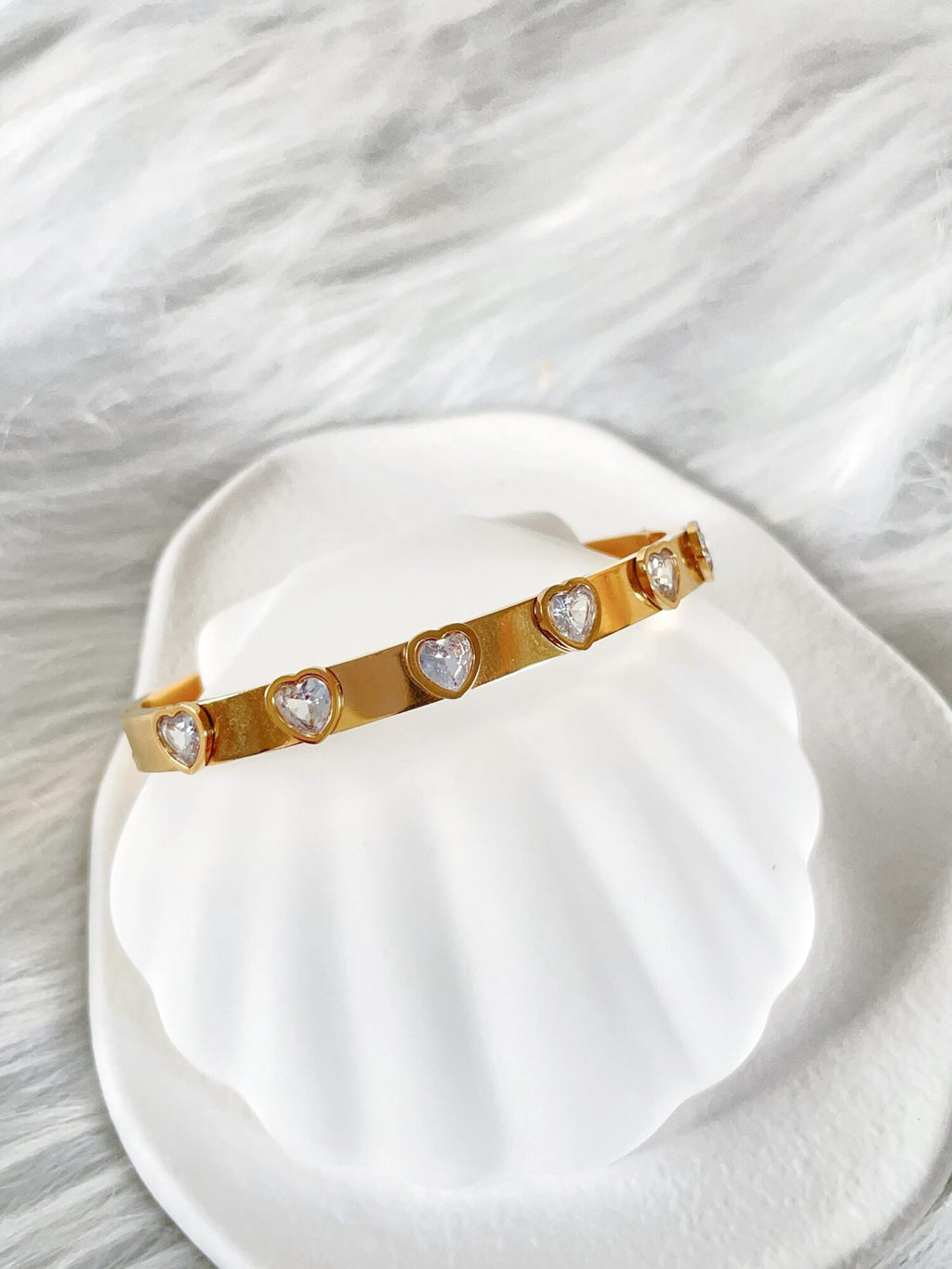 Waterproof Gold Heart Bangle | 18k Gold Filled – Lizzy image 0