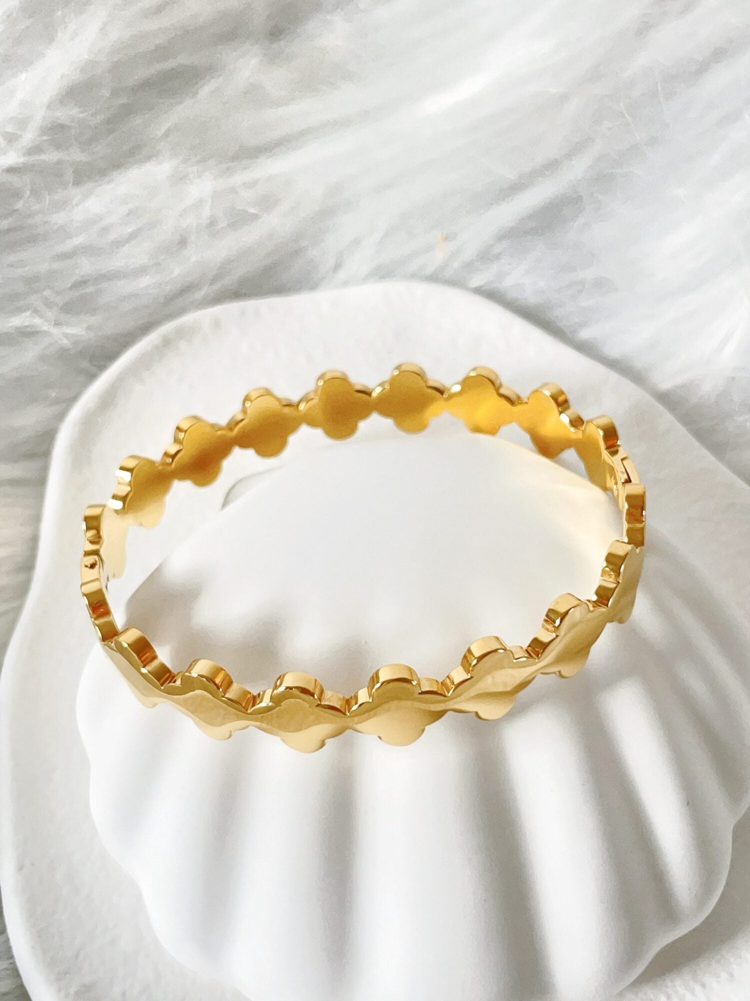 Waterproof Gold Clover Bangle | 18k Gold Filled – Ava image 2