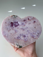 1.6KG Statement Pink Amethyst Heart on Stand 11