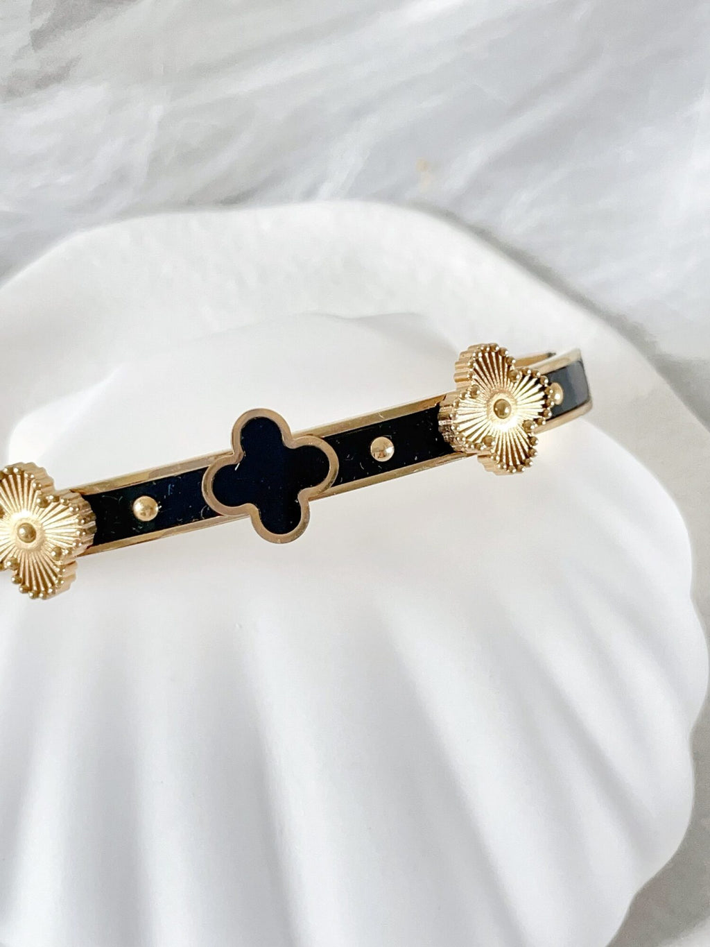 Waterproof Gold Clover Bangle | 18k Gold Filled – Kelli image 1
