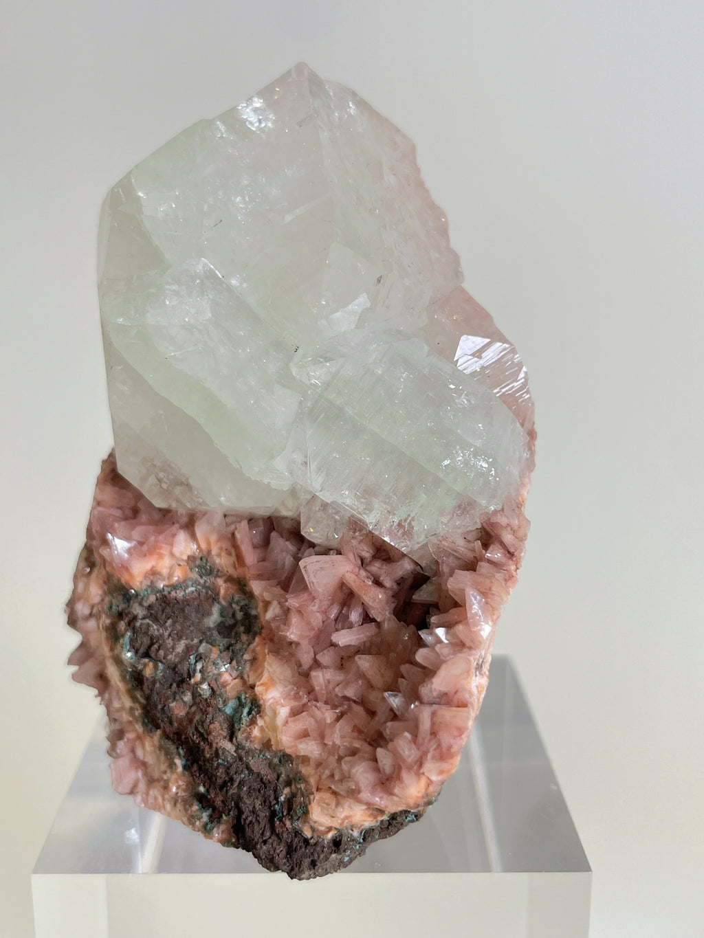 Pink Heulandite & Apophyllite 1