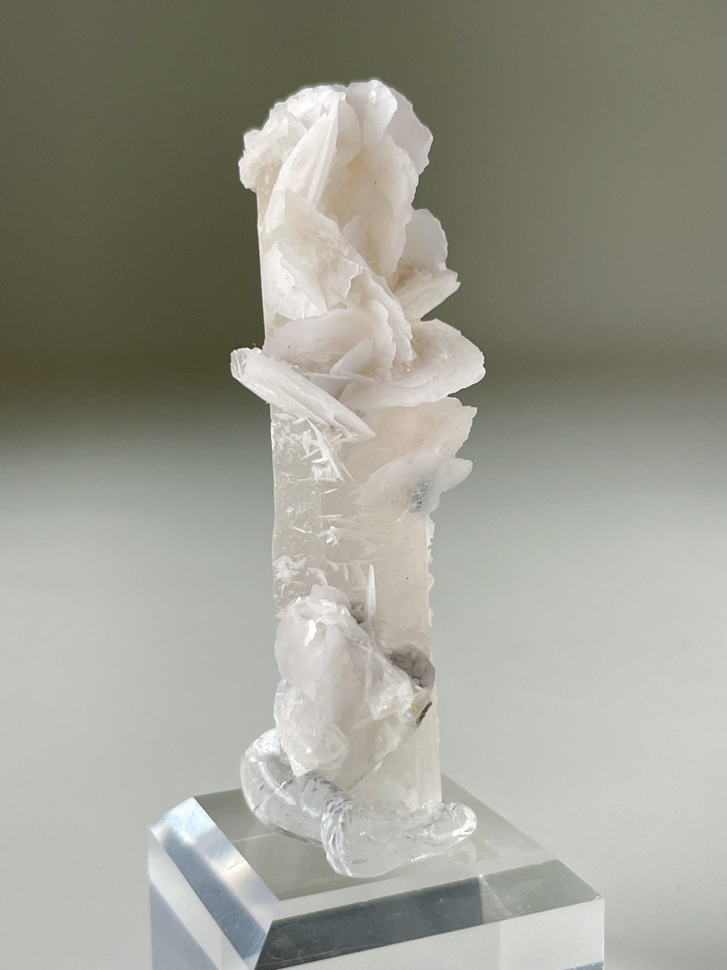 Flower Calcite on Quartz - Inner Mongolia, China