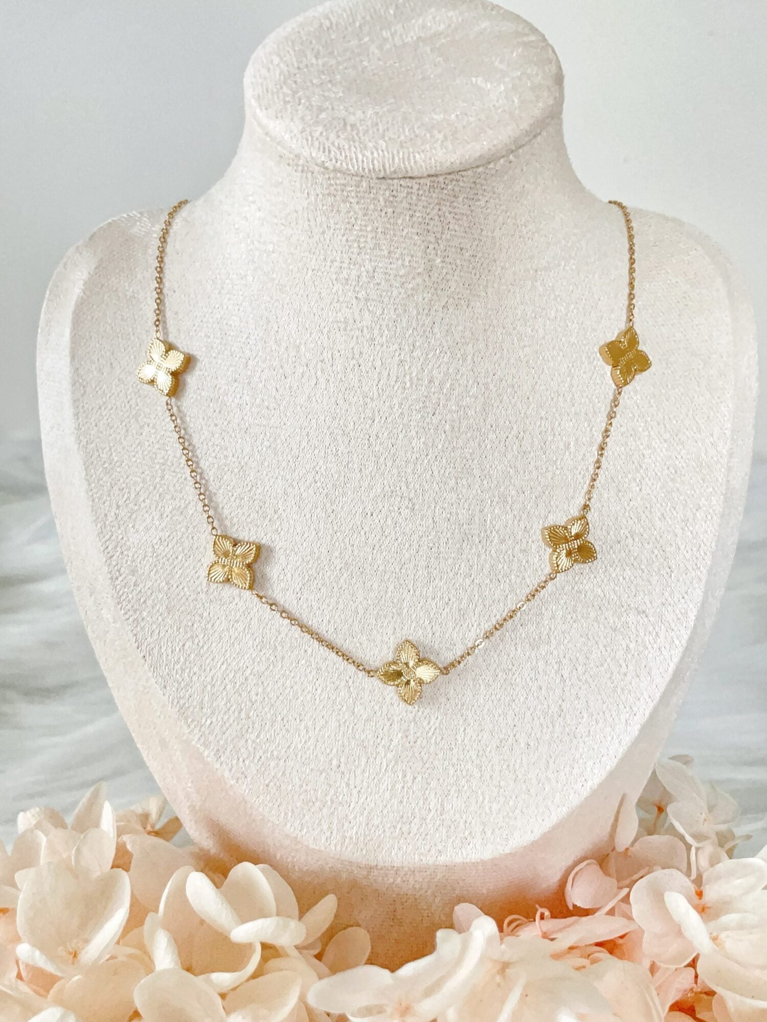 Waterproof Gold Clover Necklace | 18k Gold Filled – Lea image 0